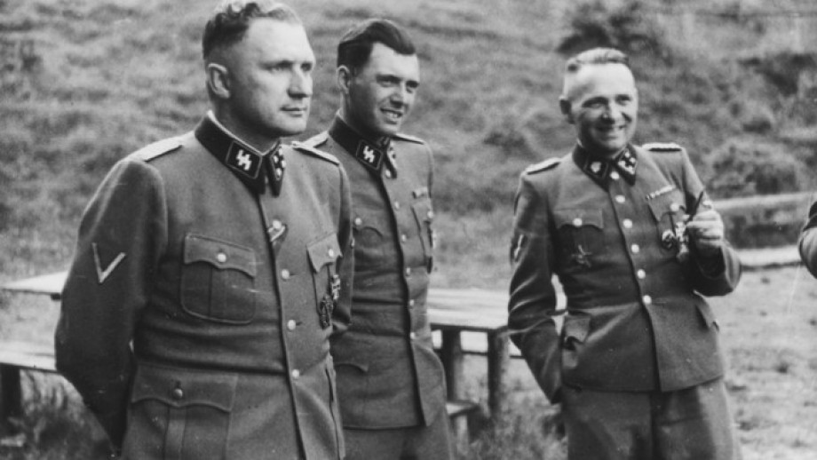 677z381_josef_mengele_richard_baer_rudolf_hoess_auschwitz._album_hocc88cker