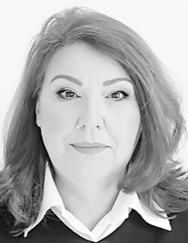 Селма Мујезиновић